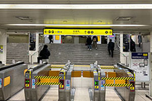 地下鉄四つ橋線西梅田駅 北改札